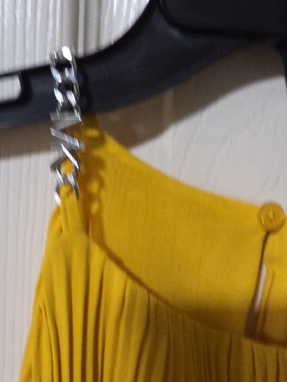 Michael Kors Mustard Yellow Pleated Blouse.  Ptp 21.5 Whimsical! - Picture 5 of 7